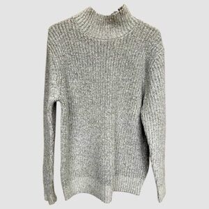 H&M Light Gray Turtleneck Sweater